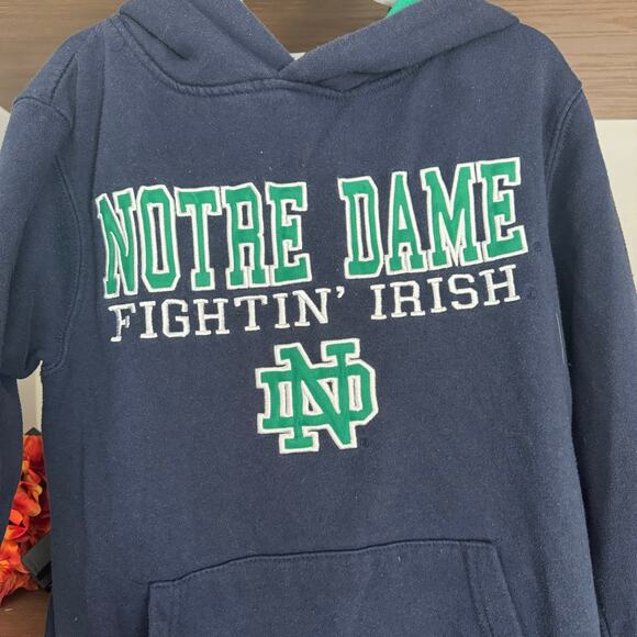 Stadium Athletics Embroidered Notre Dame Fighting Irish Hooded Sweatshirt - Picture 2 of 4